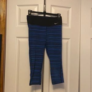 Nike Crop Leggings